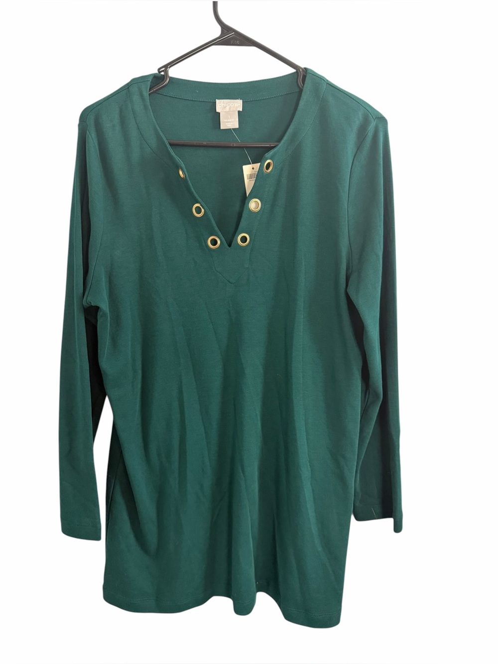 Chico’s Emerald Green Long Sleeve V-Neck Top with Grommet Detail
